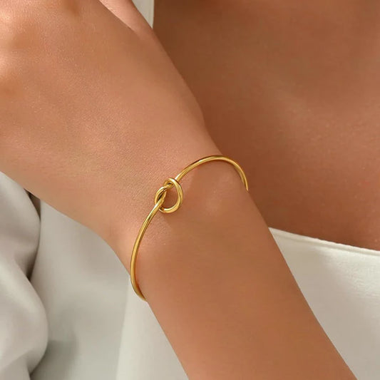 Anti Tarnish Knotted Cuff - Bracelet