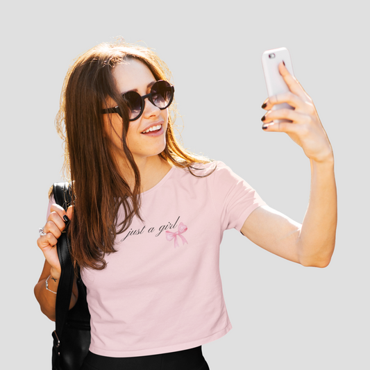 Just a girl - Crop Top