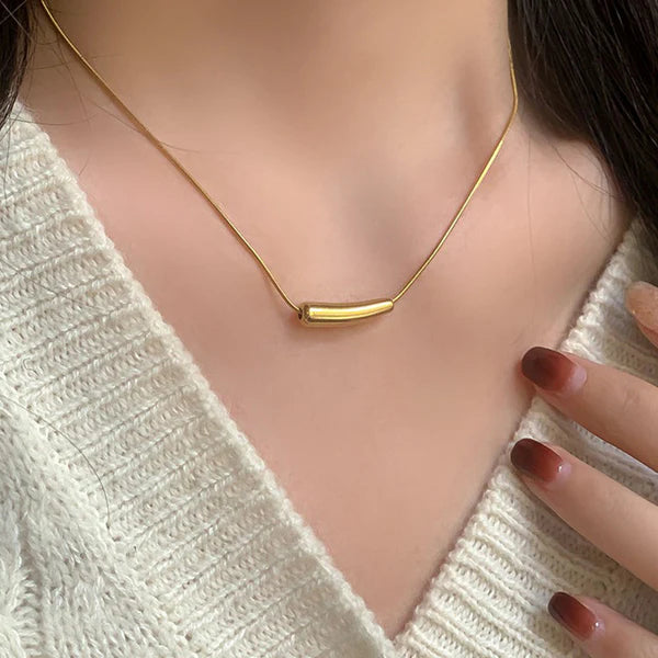 Minimalistic Teardrop - Necklace
