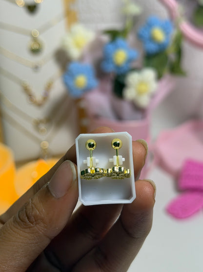 Clover Ball Back Studs