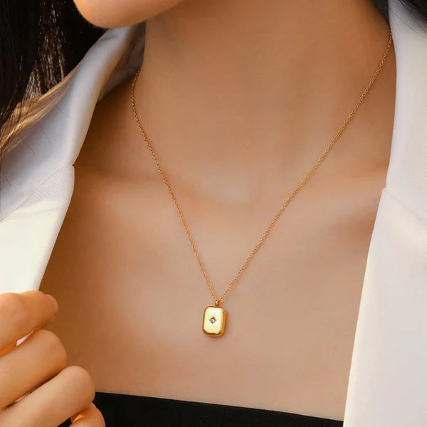 Gold-Toned Star themed Geometric - Necklace