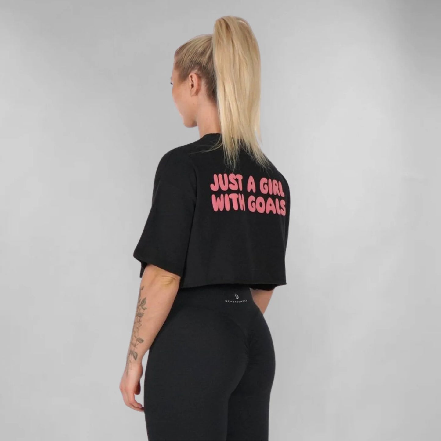 Just a girl with goals crop top