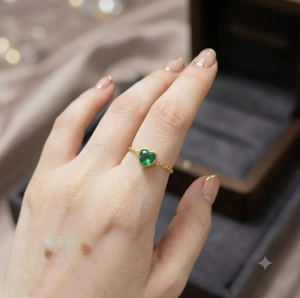 Emerald Heart Adjustable Ring