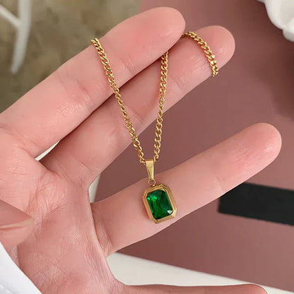 Anti Tarnish Green Geometric - Necklace