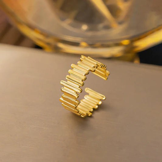 Anti Tarnish Lines - Ring