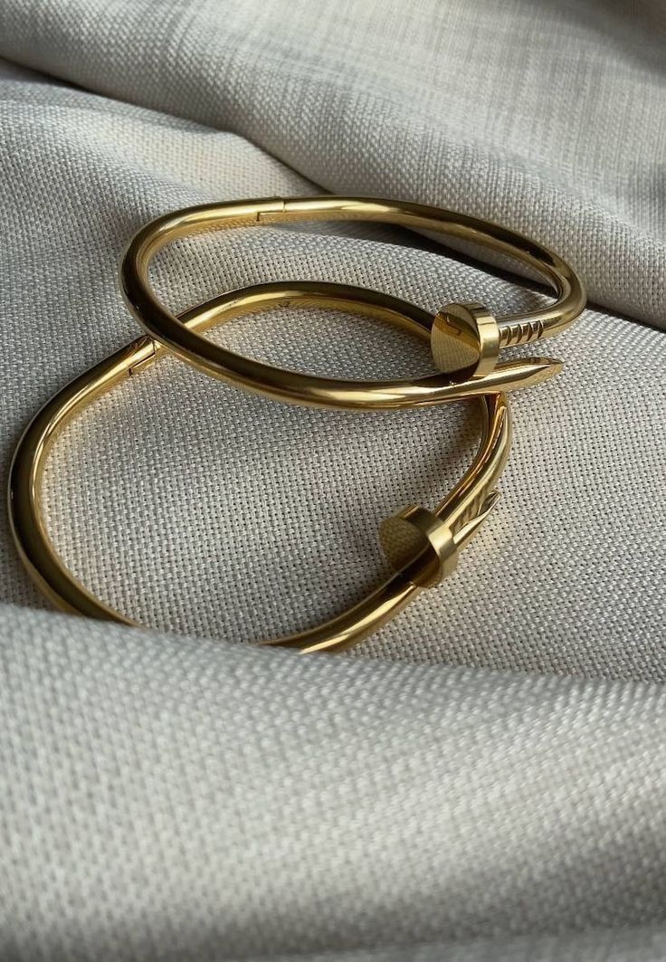 Anti Tarnish Nail Bangle - Bracelet