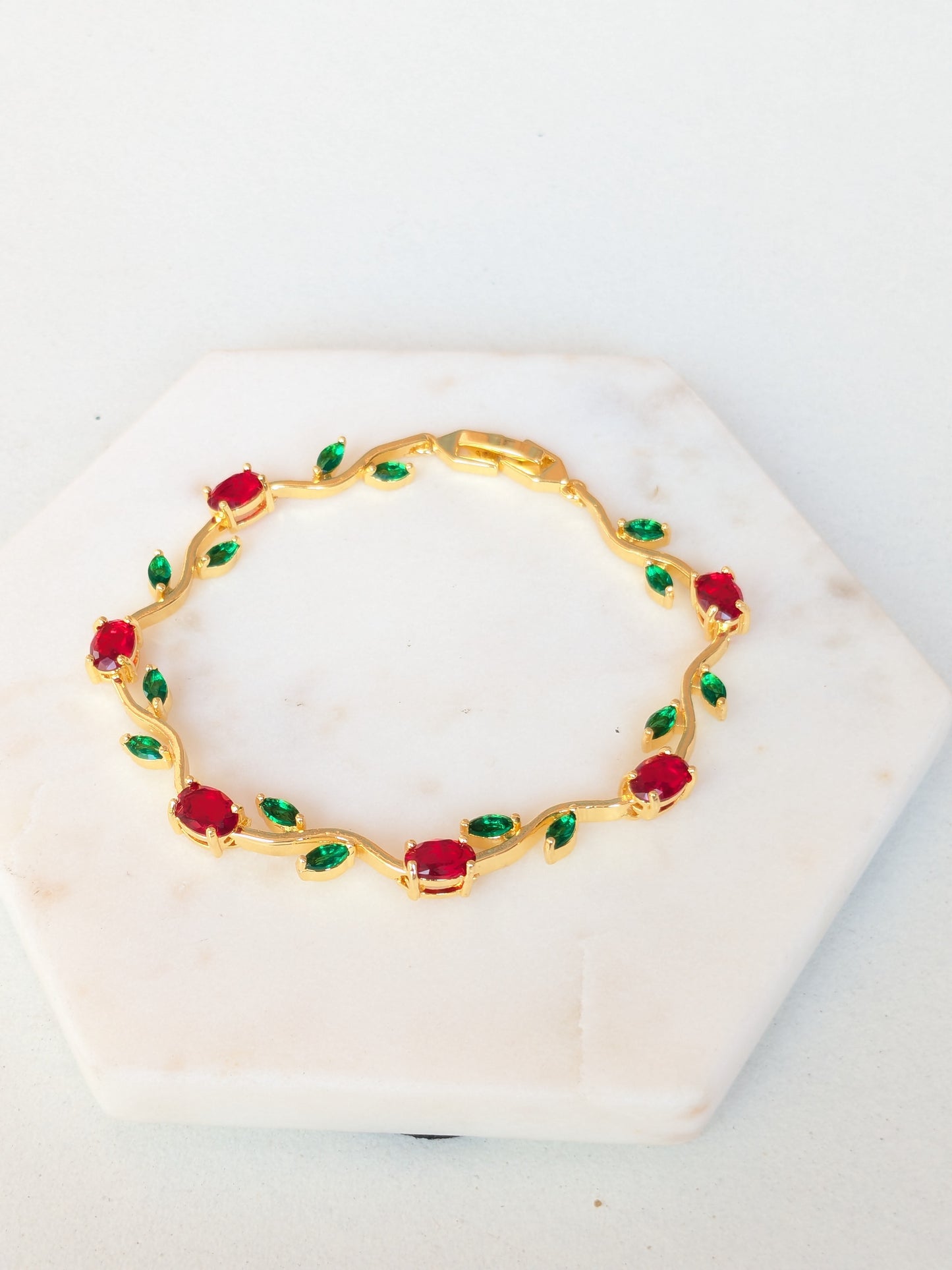 Red Green Tulip Bracelet