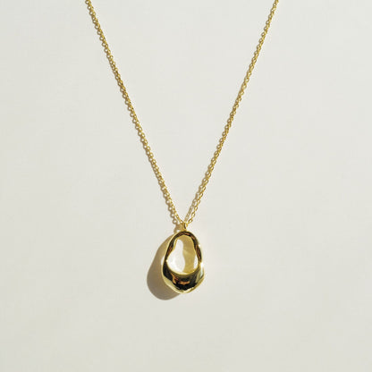 Aurelia Loop Necklace