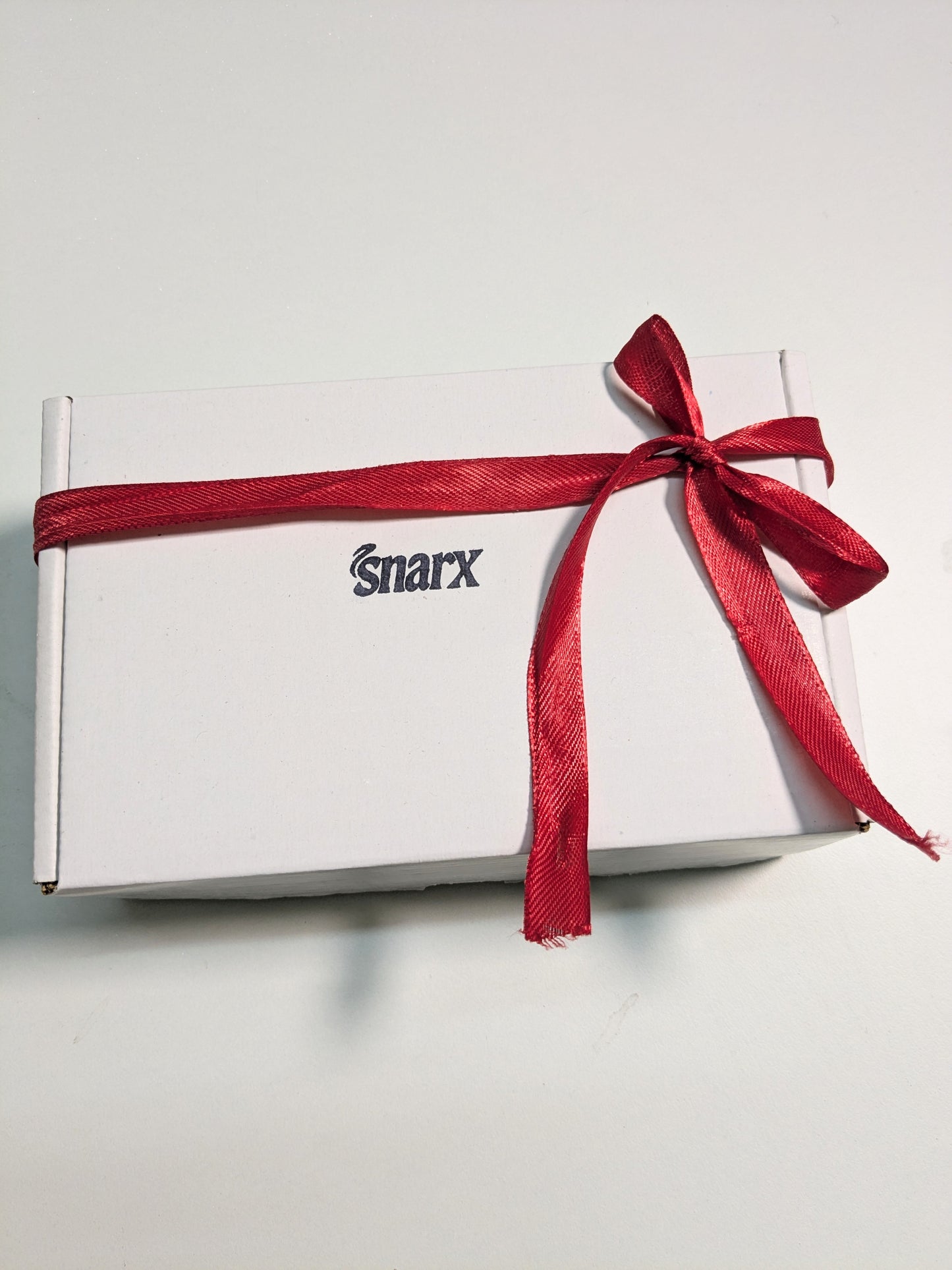 The Pretty Red - Box