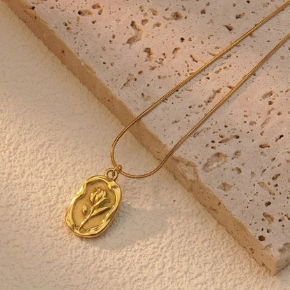 Rose Themed - Necklace