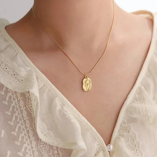 Rose Themed - Necklace