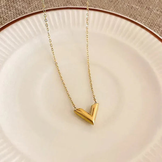 V-Shaped - Necklace